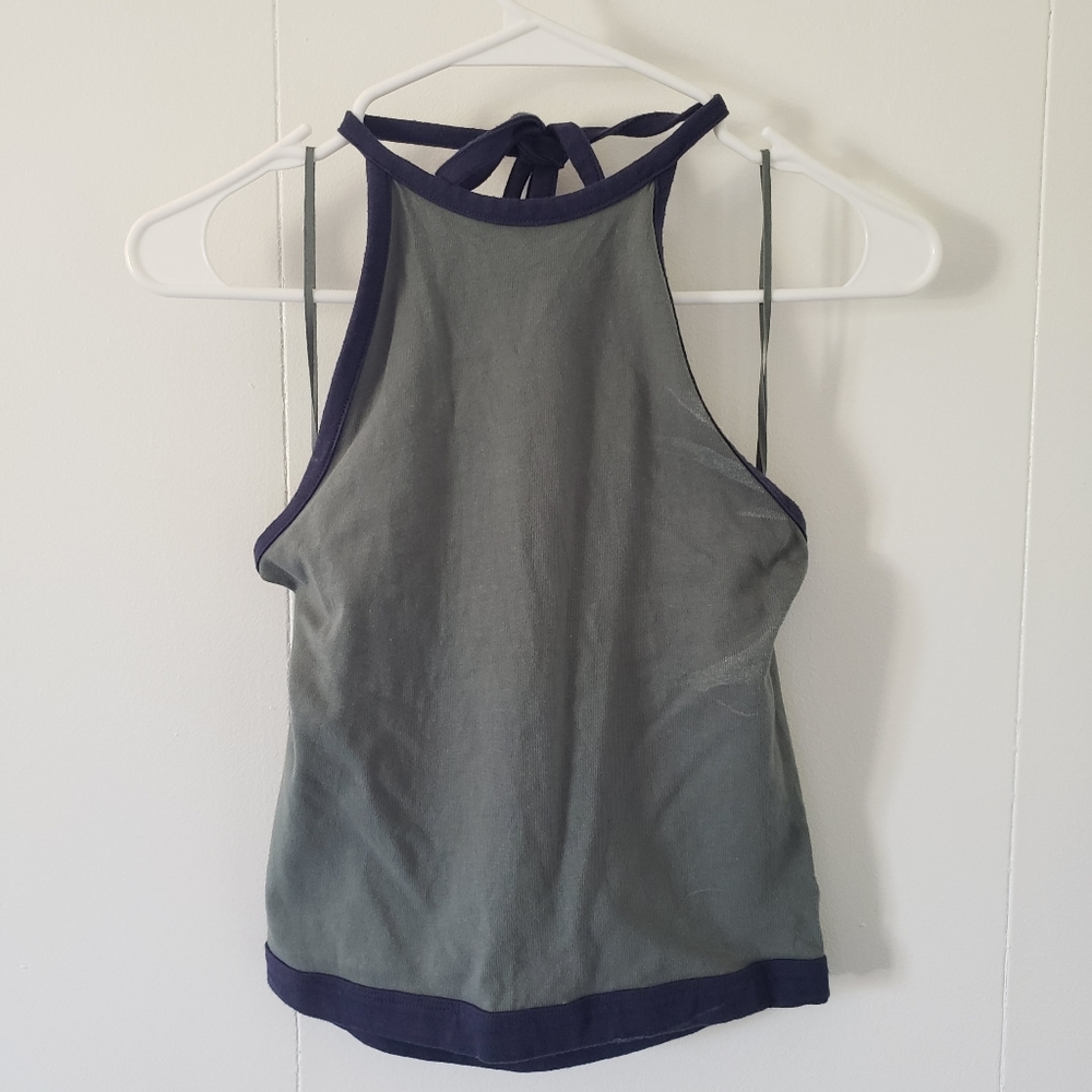 Halter tank